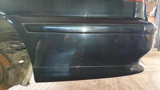 Foto: STOSSFÄNGER / STOßSTANGE HINTEN eines BMW 525d touring