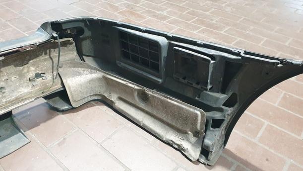 Foto: STOSSFÄNGER / STOßSTANGE HINTEN eines BMW 525d touring