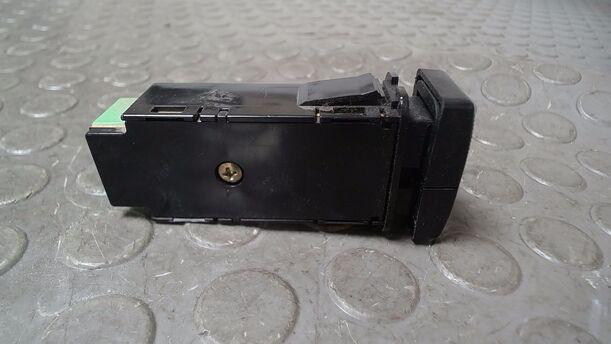 Foto: SCHALTER INFO/ SET eines Mazda Premacy 1.9