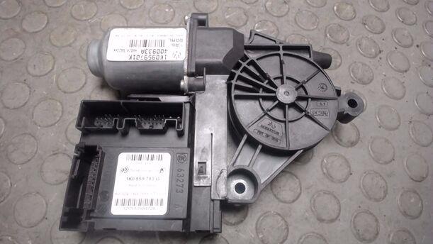 Foto: FENSTERHEBERMOTOR VORNE LINKS eines VW Golf 1.9 TDI