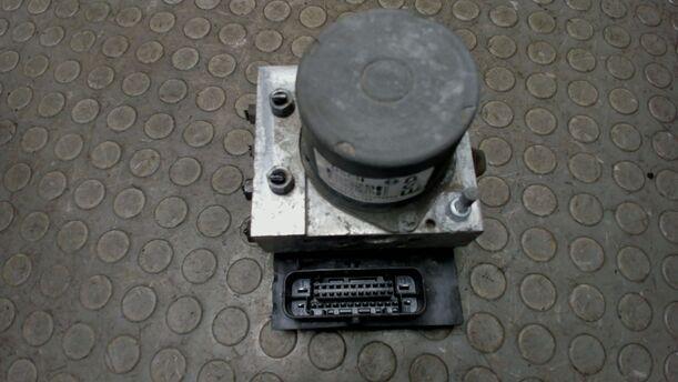 Foto: HAUPTBREMSAGGREGAT ABS ( ESP ) eines Alfa Romeo Mito 1.4 16V