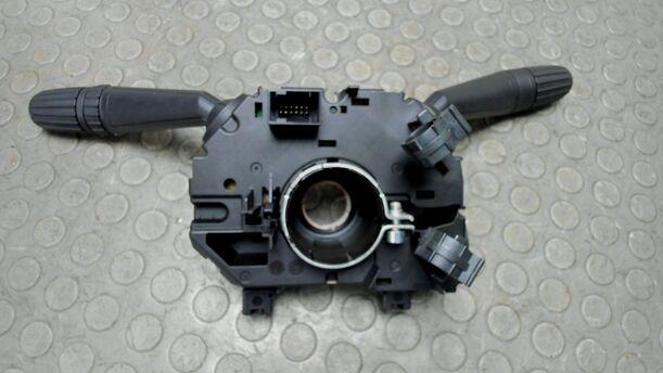Foto: KOMBISCHALTER / LENKSTOCKSCHALTER eines Alfa Romeo Mito 1.4 16V