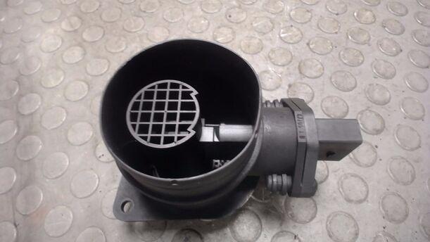 Foto: LUFTMASSENMESSER ( BOSCH ) eines VW Golf 1.9 TDI