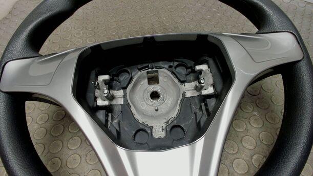 Foto: LENKRAD eines Alfa Romeo Mito 1.4 16V