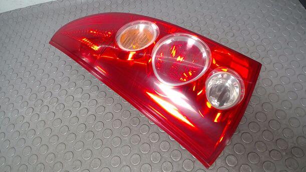 Foto: HECKLEUCHTE/ RÜCKLEUCHTE LINKS eines Mazda Premacy 1.9