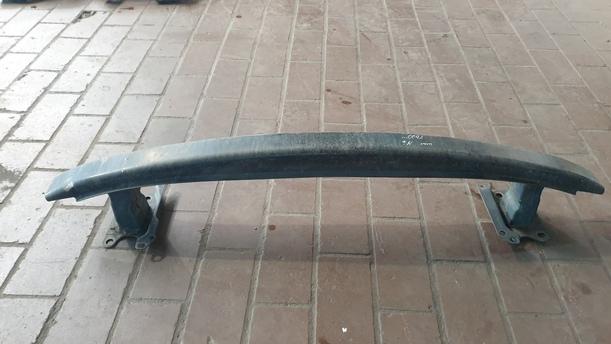 Foto: VERSTÄRKUNG VORNE eines VW Polo 1.4