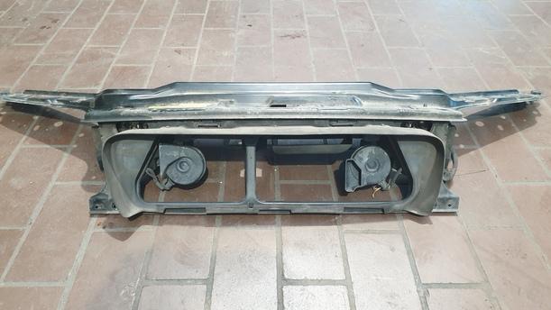 Foto: SCHLOSSTRÄGER / FRONTBLECH eines Volvo S60 2.4 Aut.