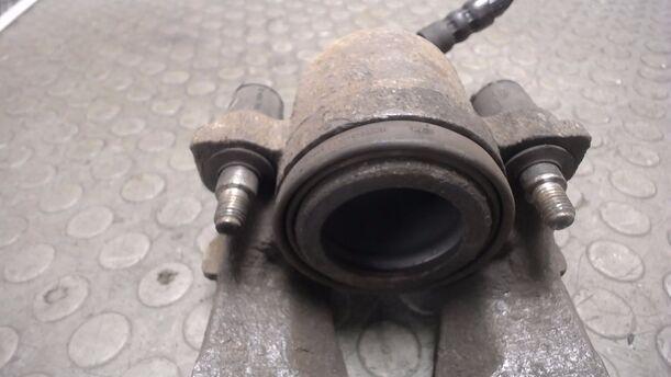 Foto: BREMSSATTEL VORNE RECHTS eines VW Polo 1.4