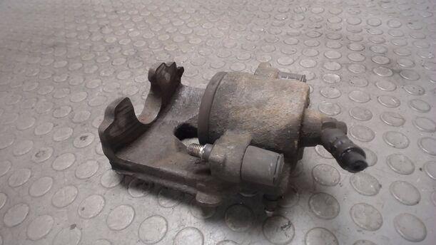 Foto: BREMSSATTEL VORNE RECHTS eines VW Polo 1.4