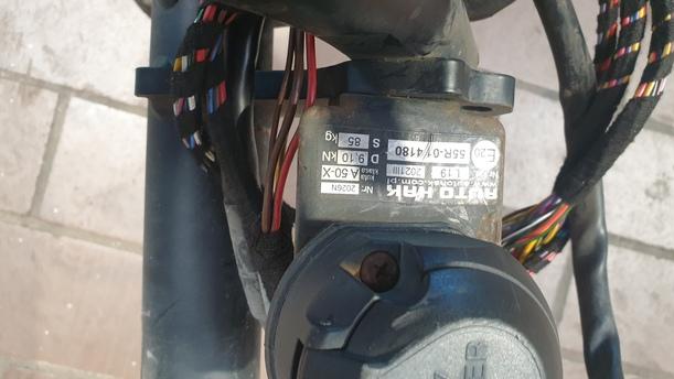 Foto: ANHÄNGERZUGVORRICHTUNG eines Volvo S60 2.4 Aut.