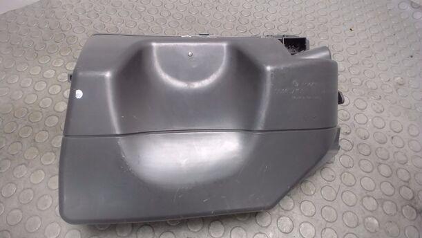 Foto: HANDSCHUHFACH eines VW Polo 1.4