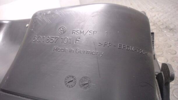 Foto: HANDSCHUHFACH eines VW Polo 1.4