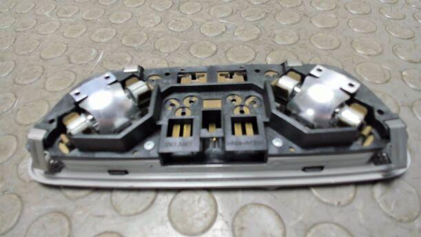 Foto: INNENBELEUCHTUNG HINTEN eines Volvo S60 2.4 Aut.