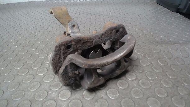 Foto: BREMSSATTEL HINTEN LINKS eines Mazda Premacy 1.9