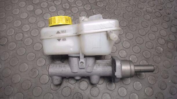 Foto: HAUPTBREMSZYLINDER eines VW Polo 1.4