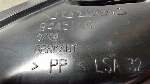 Foto: FRISCHLUFTANSAUGSTÜCK eines Volvo S60 2.4 Aut.