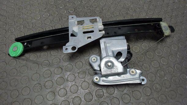Foto: FENSTERHEBER ELEKTRISCH HINTEN RECHTS eines Volvo S60 2.4 Aut.