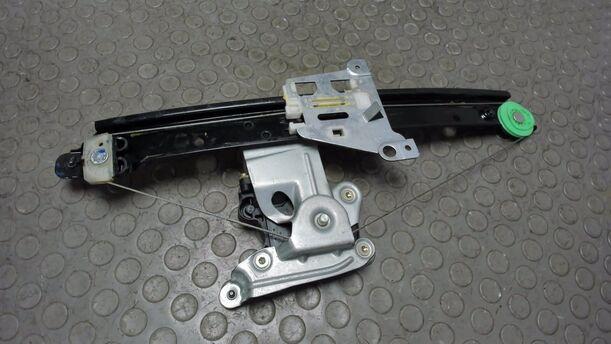 Foto: FENSTERHEBER ELEKTRISCH HINTEN LINKS eines Volvo S60 2.4 Aut.