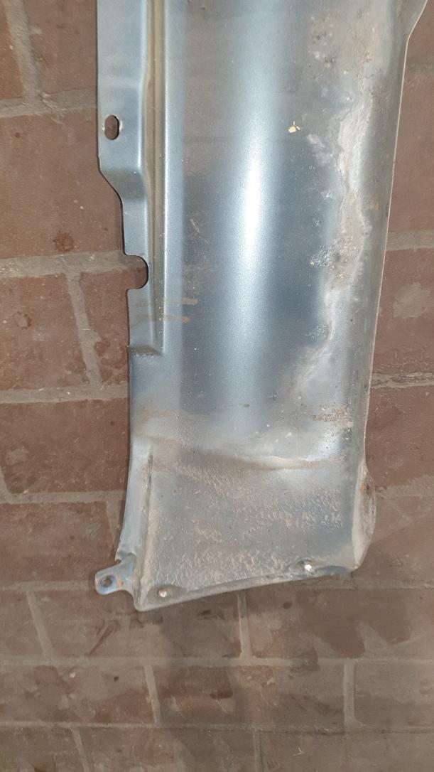 Foto: STOSSSTANGENUNTERTEIL HINTEN eines VW Polo 45