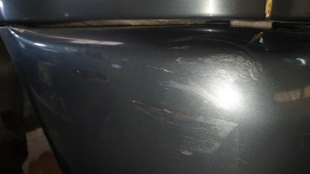 Foto: STOSSSTANGENOBERTEIL HINTEN eines VW Polo 45