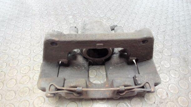 Foto: BREMSSATTEL VORNE RECHTS eines Volvo S60 2.4 Aut.