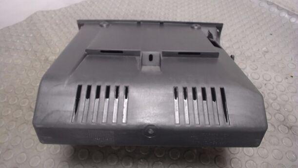 Foto: HANDSCHUHFACH eines Opel Corsa