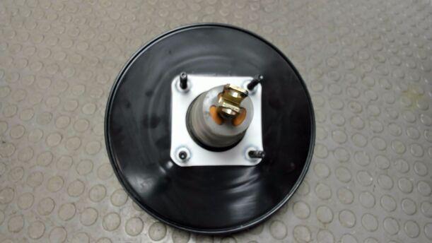 Foto: BREMSKRAFTVERSTÄRKER eines Mazda 2 1.25l