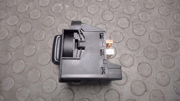 Foto: LICHTSCHALTER eines Opel Corsa