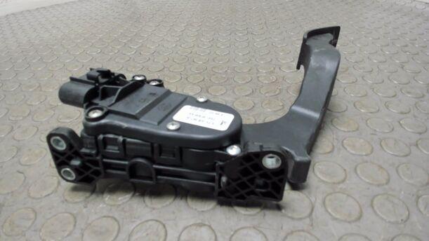 Foto: GASPEDAL ( BENZIN / SCHALTGETRIEBE ) eines Mazda 2 1.25l