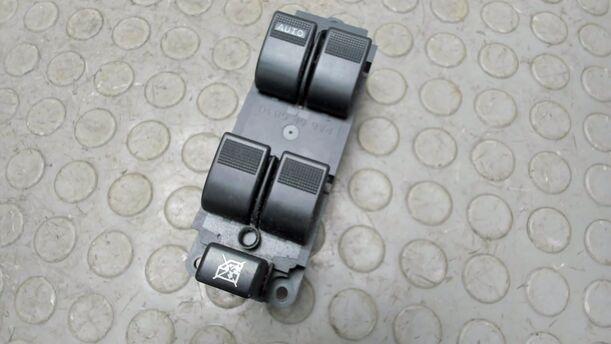 Foto: FENSTERHEBERSCHALTER eines Mazda 2 1.25l