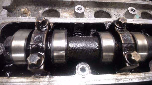 Foto: ZYLINDERKOPF X10XE eines Opel Corsa