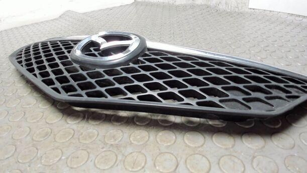 Foto: KÜHLERGRILL eines Mazda 2 1.25l