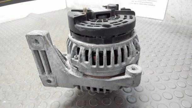 Foto: LICHTMASCHINE / GENERATOR ( 140 A ) eines Volvo S60 2.4 Aut.