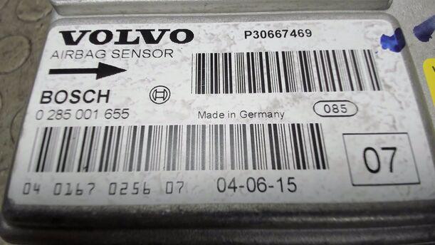 Foto: AIRBAGSTEUERGERÄT eines Volvo S60 2.4 Aut.
