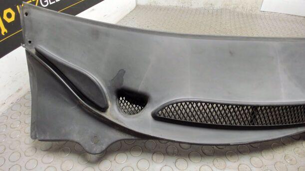 Foto: WINDLAUF eines Volvo S60 2.4 Aut.