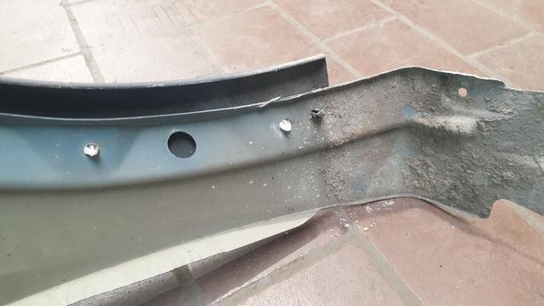 Foto: KOTFLÜGEL VORN LINKS eines Opel Corsa 1.2 16V