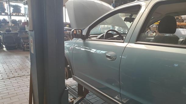 Foto: TÜR VORN LINKS (4/5-TÜRER) eines Opel Corsa 1.2 16V