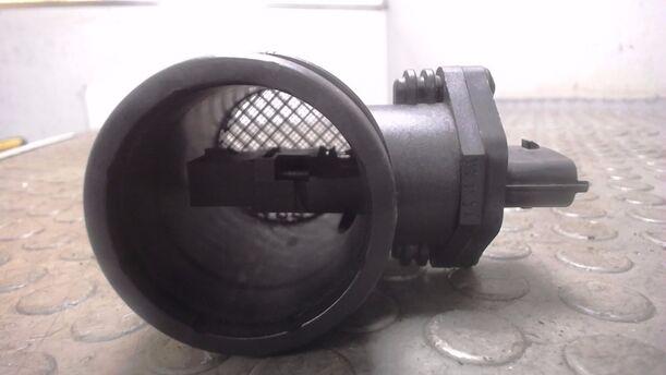 Foto: LUFTMASSENMESSER BOSCH eines Opel Corsa 1.0 12V