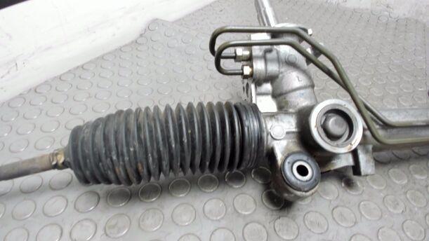 Foto: SERVOLENKUNG eines Mazda 2 1.25l