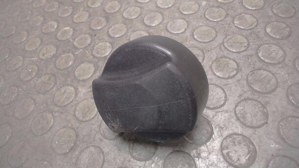 Foto: TANKVERSCHLUSS / TANKDECKEL eines Opel Corsa 1.0 12V