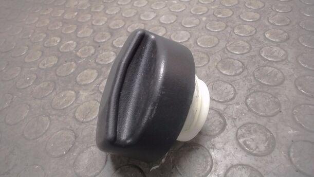 Foto: TANKVERSCHLUSS / TANKDECKEL eines Opel Corsa 1.0 12V