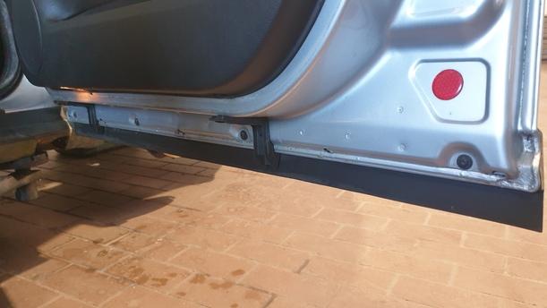 Foto: TÜR VORNE RECHTS eines VW Passat Variant 1.8 5V Turbo