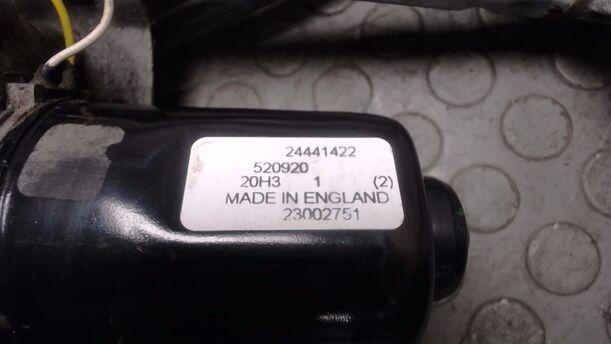 Foto: SCHEIBENWISCHERMOTOR VORNE MIT GESTÄNGE eines Opel Corsa 1.0 12V