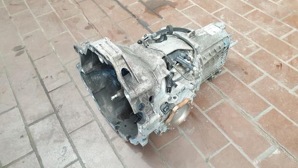 Foto: SCHALTGETRIEBE 5 GANG ( EZG ) eines VW Passat Variant 1.8 5V Turbo