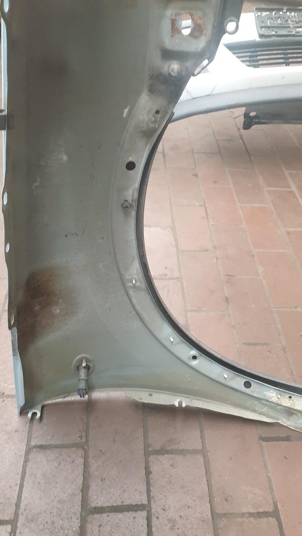 Foto: KOTFLÜGEL VORNE LINKS eines Opel Corsa 1.0 12V