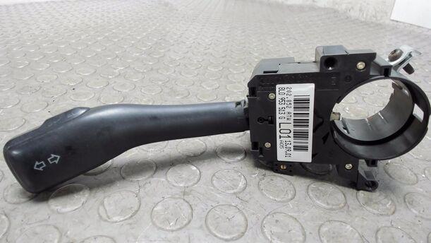 Foto: BLINKERSCHALTER / KOMBISCHALTER eines VW Passat Variant 1.8 5V Turbo
