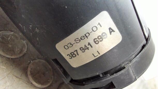 Foto: NEBELSCHEINWERFER LINKS eines VW Passat Variant 1.8 5V Turbo Liftback