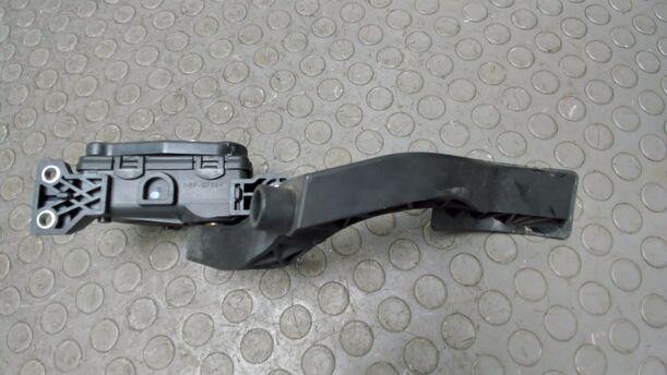 Foto: GASPEDAL ( BENZIN / SCHALTGETRIEBE ) eines VW Passat Variant 1.8 5V Turbo Liftback