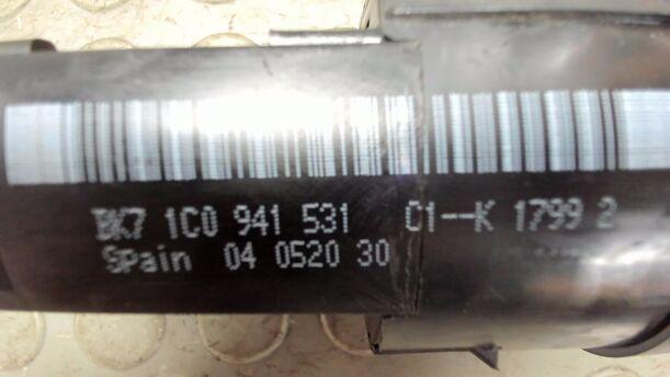 Foto: LICHTSCHALTER eines VW Passat Variant 1.8 5V Turbo Liftback