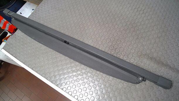 Foto: LADERAUMABDECKUNG eines Mazda Premacy 1.9 Liftback